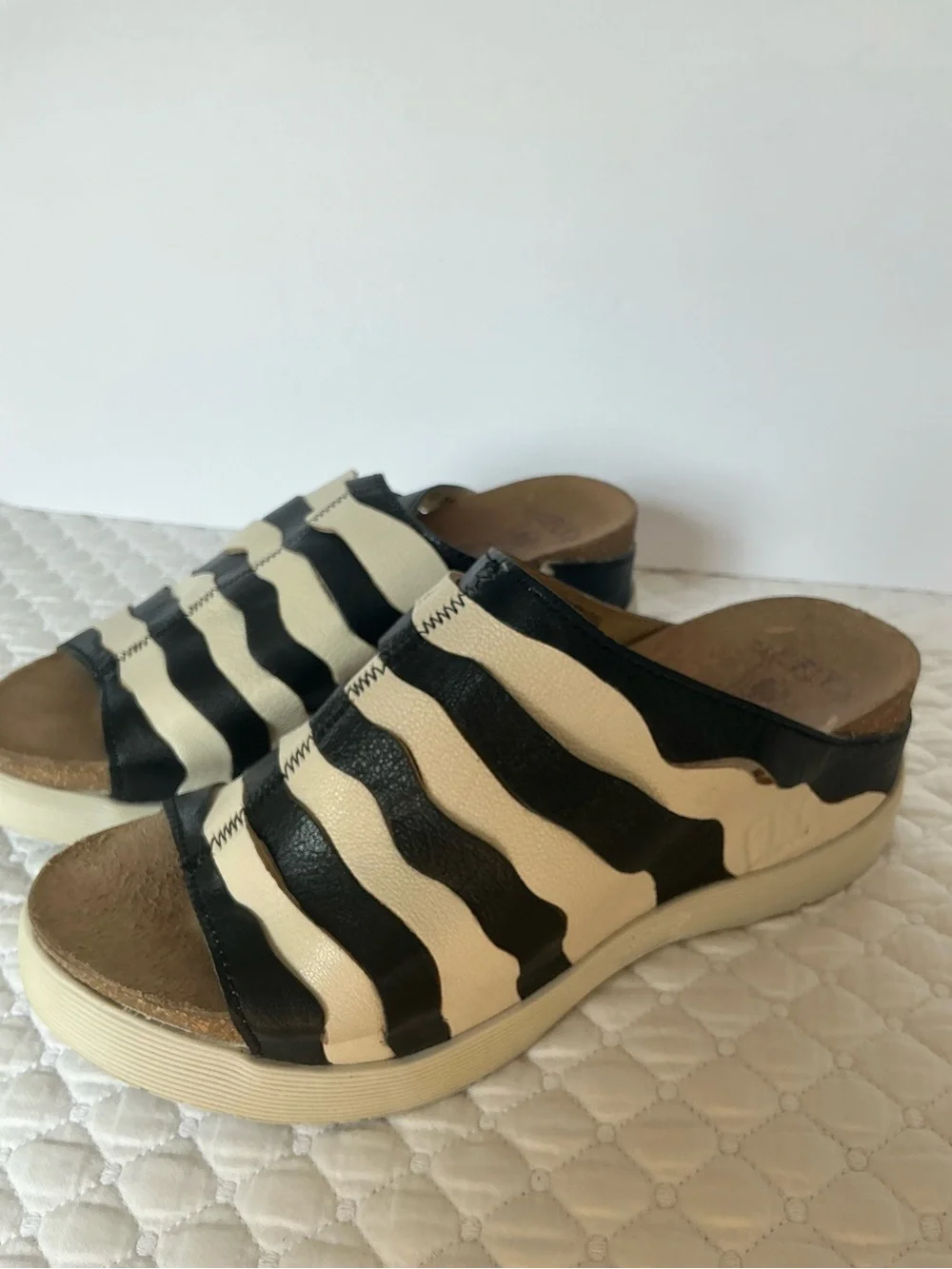 Fly London Wynt Zebra Stripe Leather Low Wedge Slide Sandals 39 (8-8,5 US)